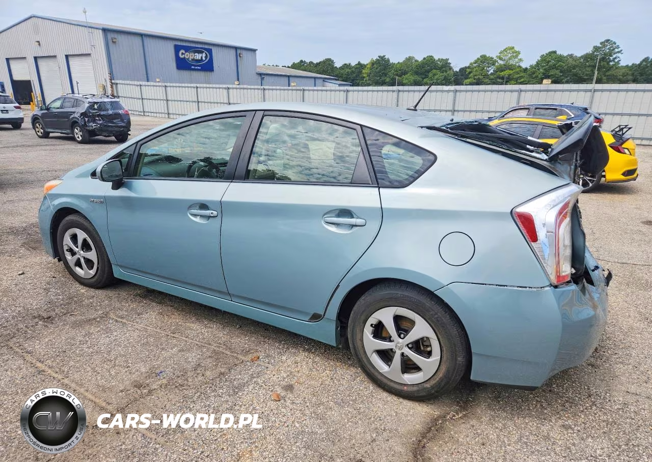 2015 Toyota Prius Two VIN:JTDKN3DUXF1969994 - 2