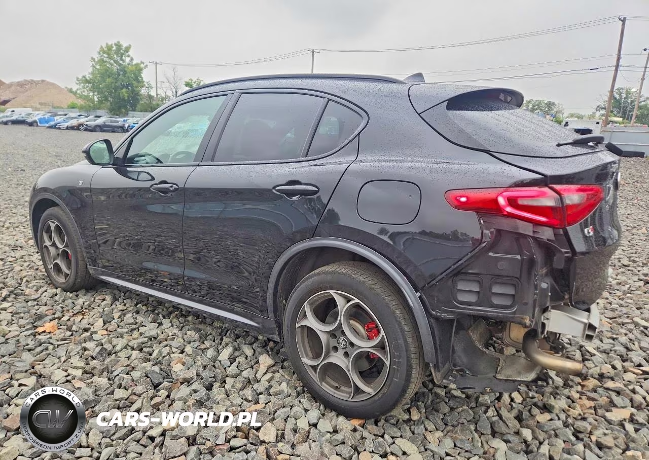 2023 Alfa Romeo Stelvio Ti VIN:ZASPAKBN1P7D56675 - 2