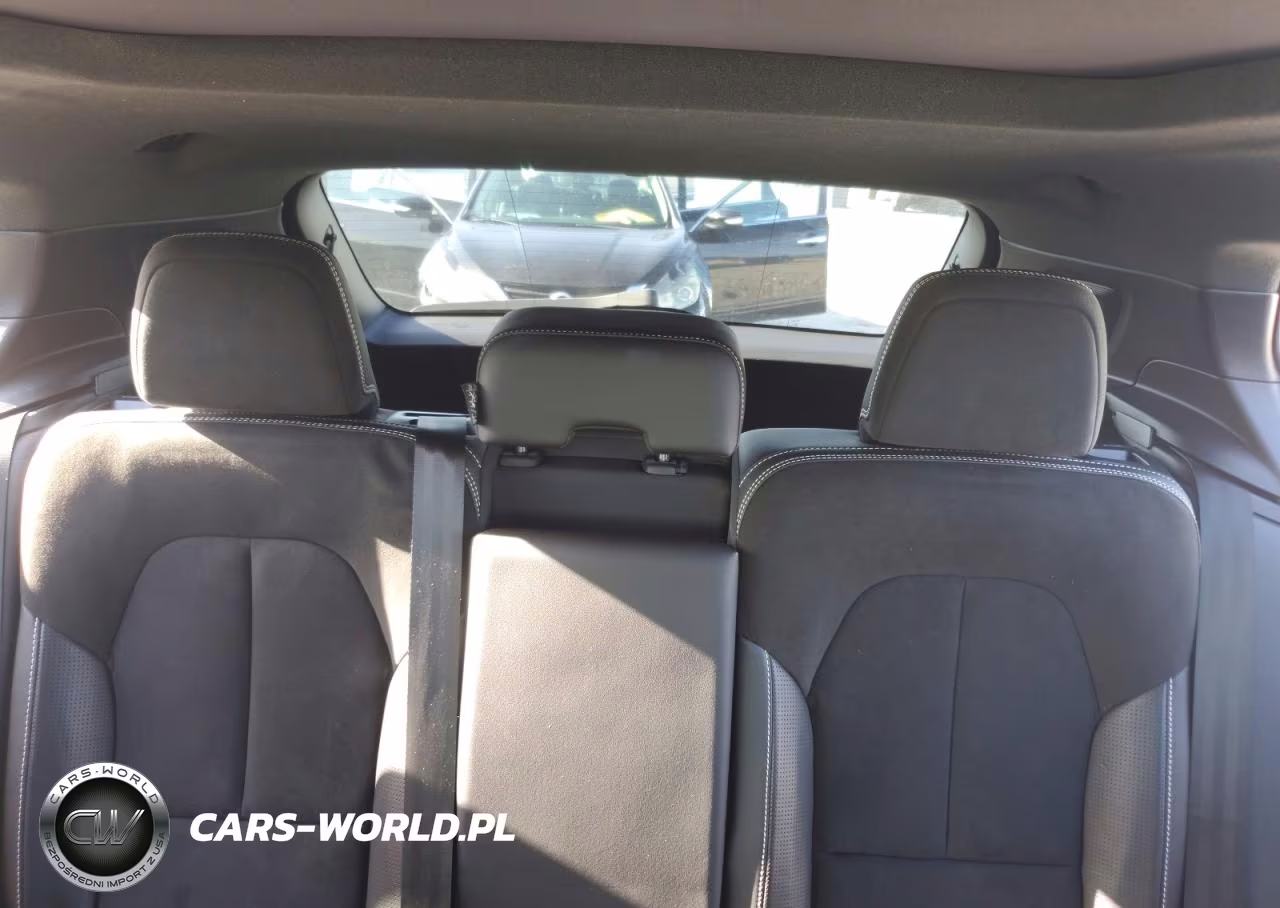 2020 Volvo Xc40 T5 R-Design VIN:YV4162UMXL2231621 - 10