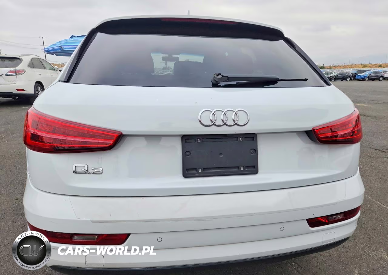 2018 Audi Q3 Premium VIN:WA1BCCFSXJR023433 - 6