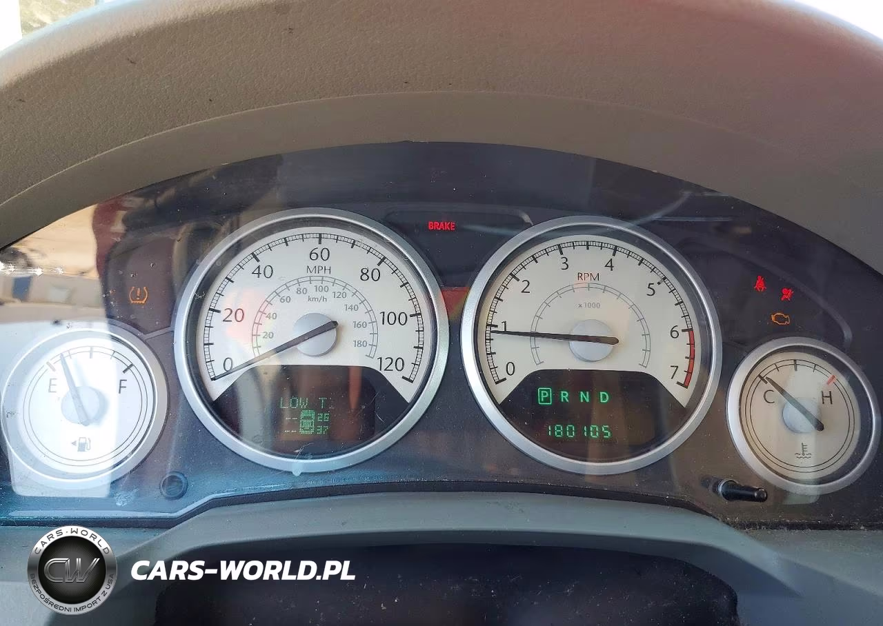 2008 Chrysler Town & Country Touring VIN:2A8HR54P78R770428 - 9
