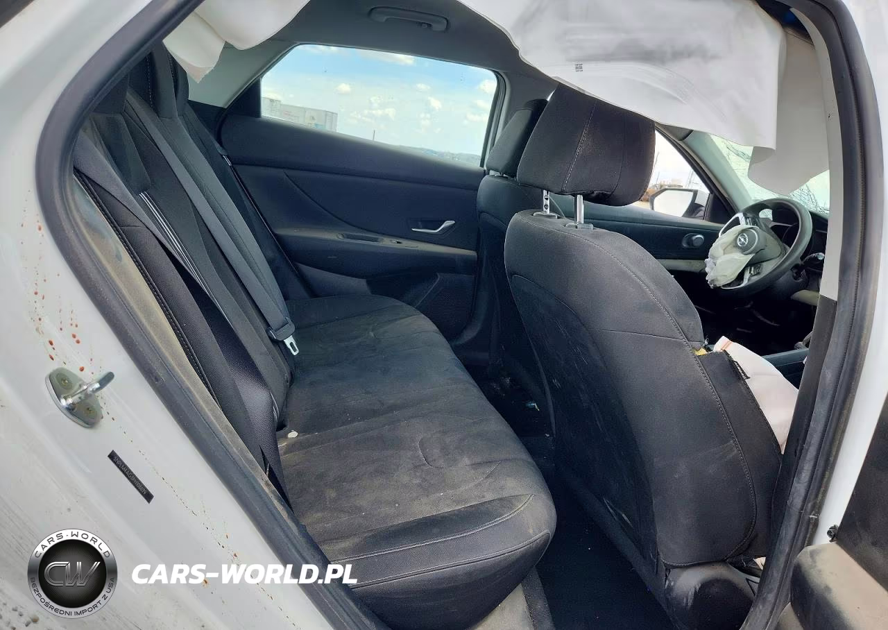 2023 Hyundai Elantra Sel VIN:5NPLM4AG3PH106699 - 10