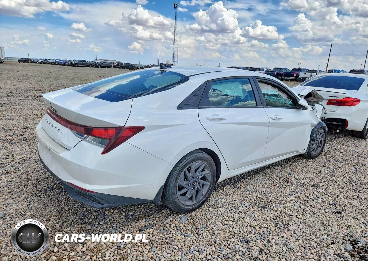 2023 Hyundai Elantra Sel VIN:5NPLM4AG3PH106699 - 3