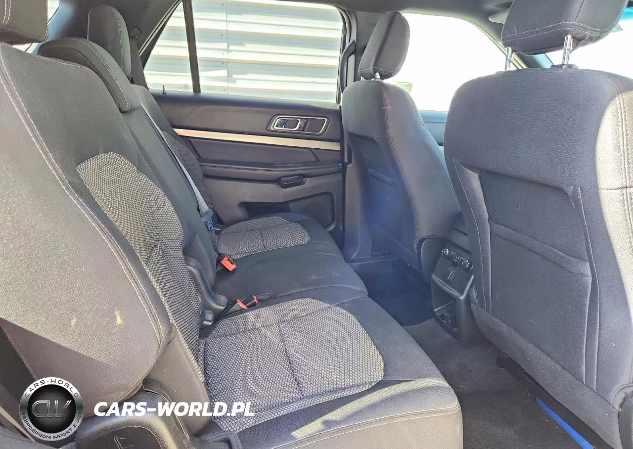2018 Ford Explorer Xlt VIN:1FM5K7D85JGA80702 - 11