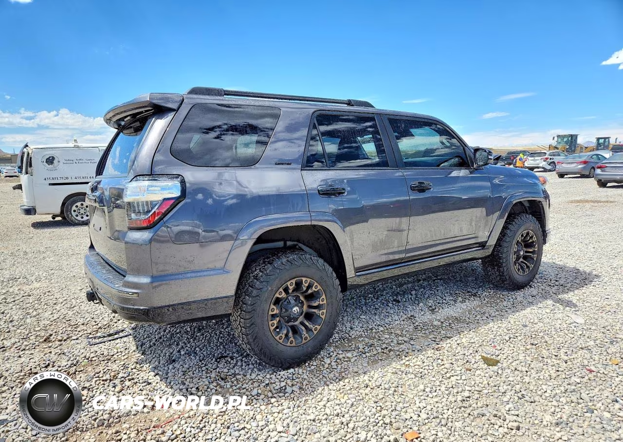 2021 Toyota 4Runner Nightshade Edition VIN:JTEJU5JR9M5844805 - 3