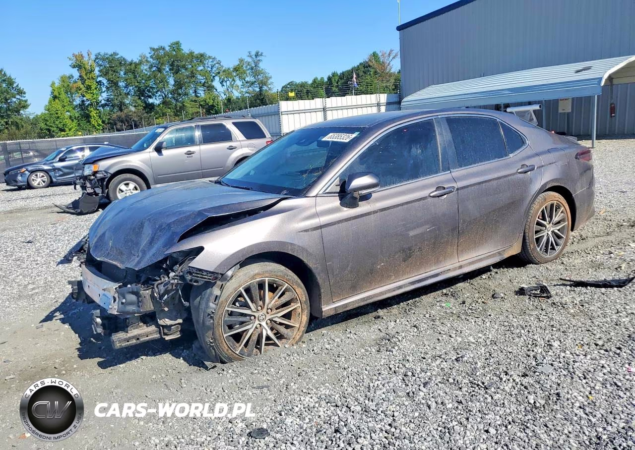 2022 Toyota Camry Se – zdjęcie 1 z 12