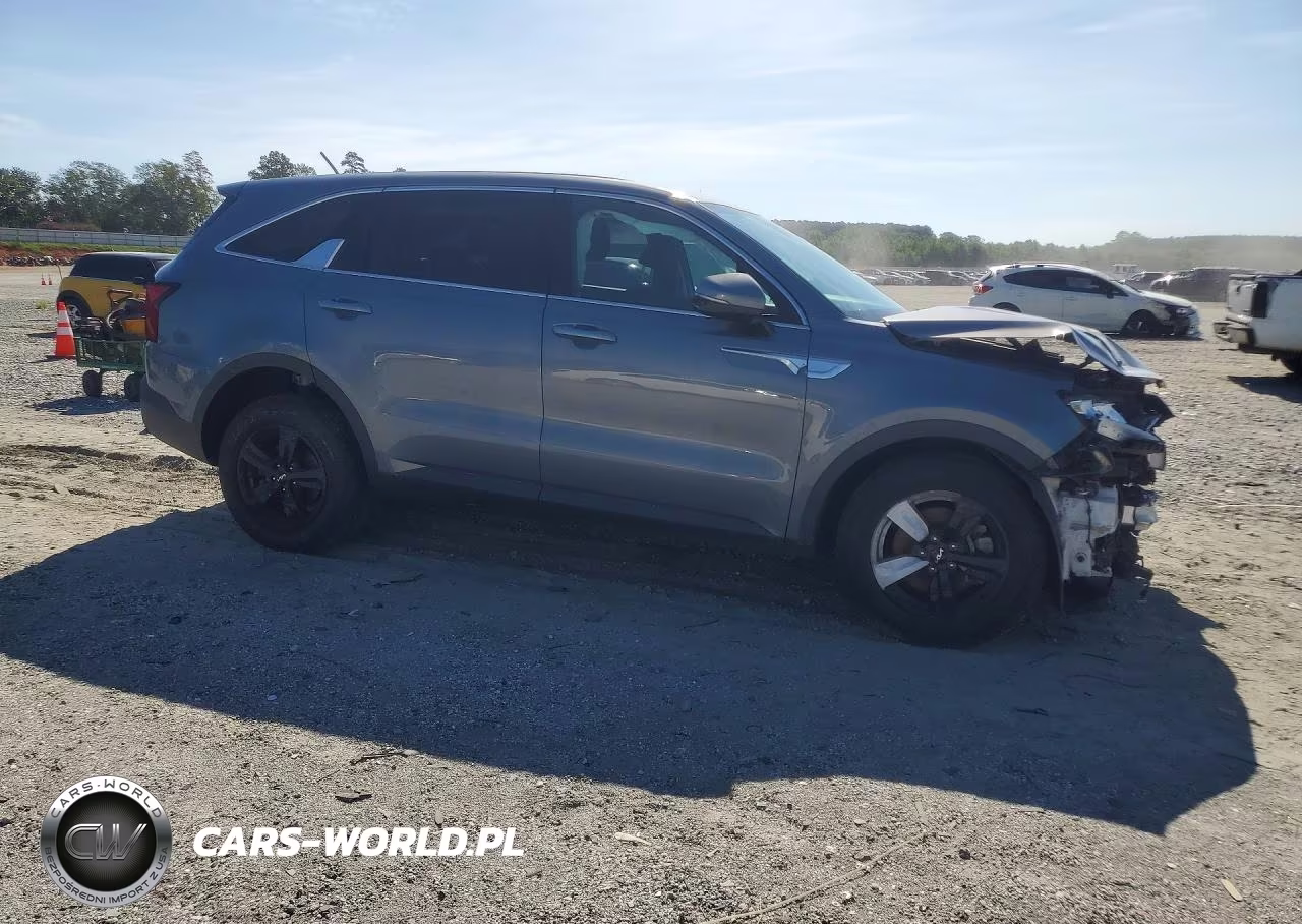 2023 Kia Sorento Lx VIN:5XYRG4LC8PG186360 - 4