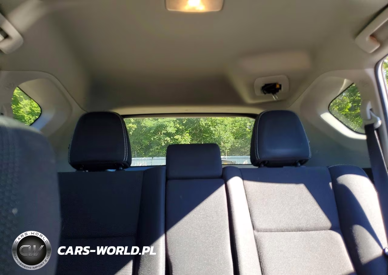 2017 Toyota Rav4 Xle VIN:2T3RFREV9HW636681 - 10