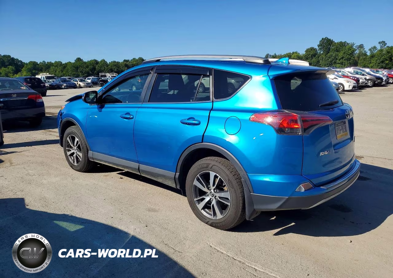 2017 Toyota Rav4 Xle VIN:2T3RFREV9HW636681 - 2