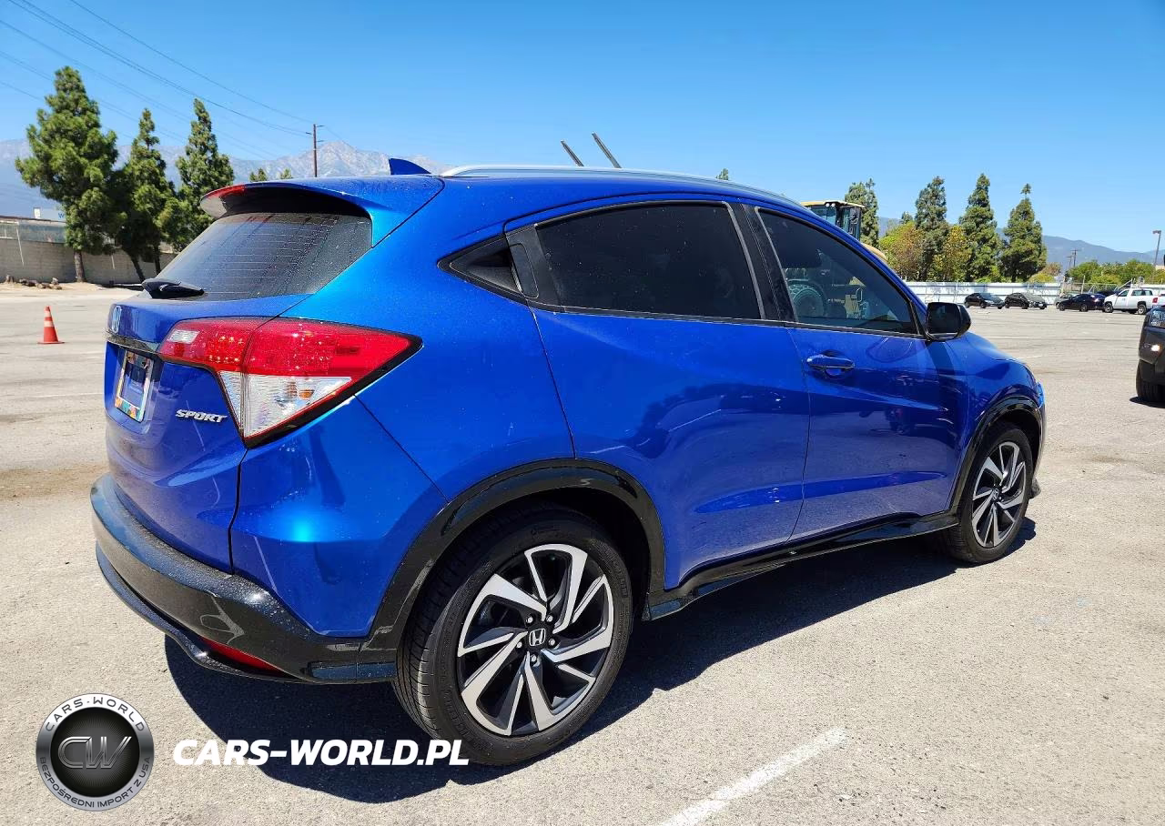 2019 Honda Hr-V Sport VIN:3CZRU5H11KG703492 - 3