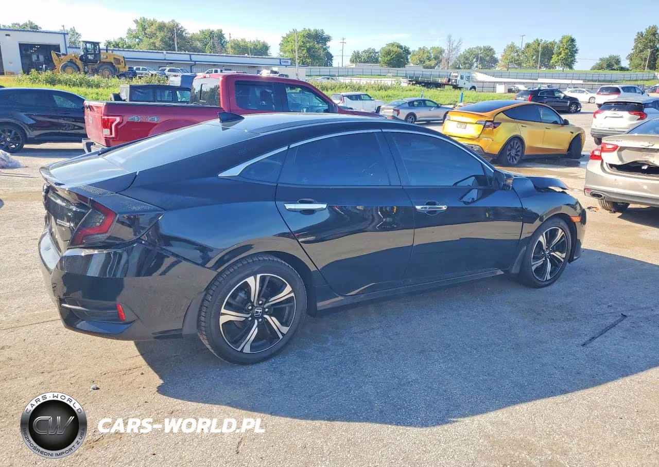 2016 Honda Civic Touring VIN:19XFC1F95GE013860 - 3
