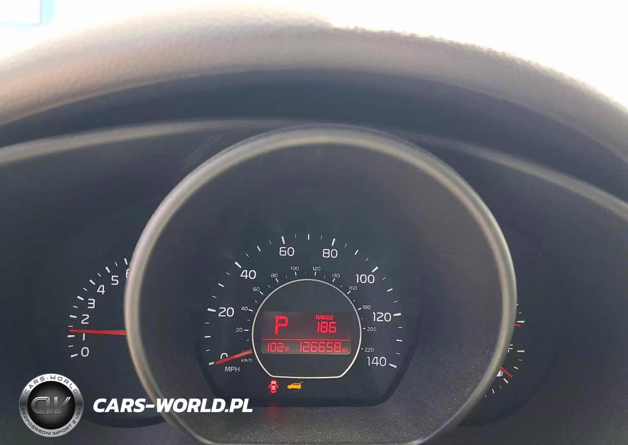 2018 Kia Soul + VIN:KNDJP3A51J7541773 - 9