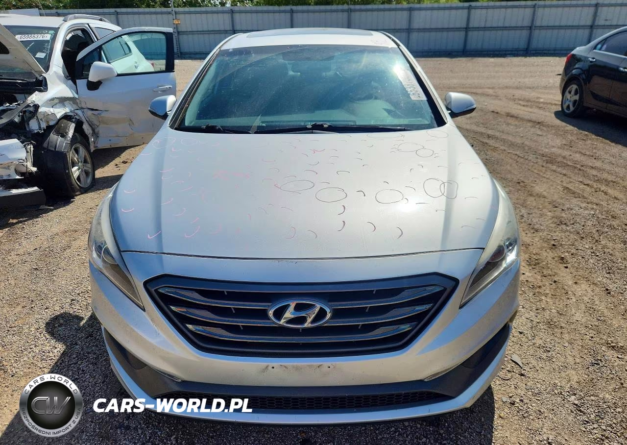 2016 Hyundai Sonata Sport VIN:5NPE34AF2GH361234 - 5