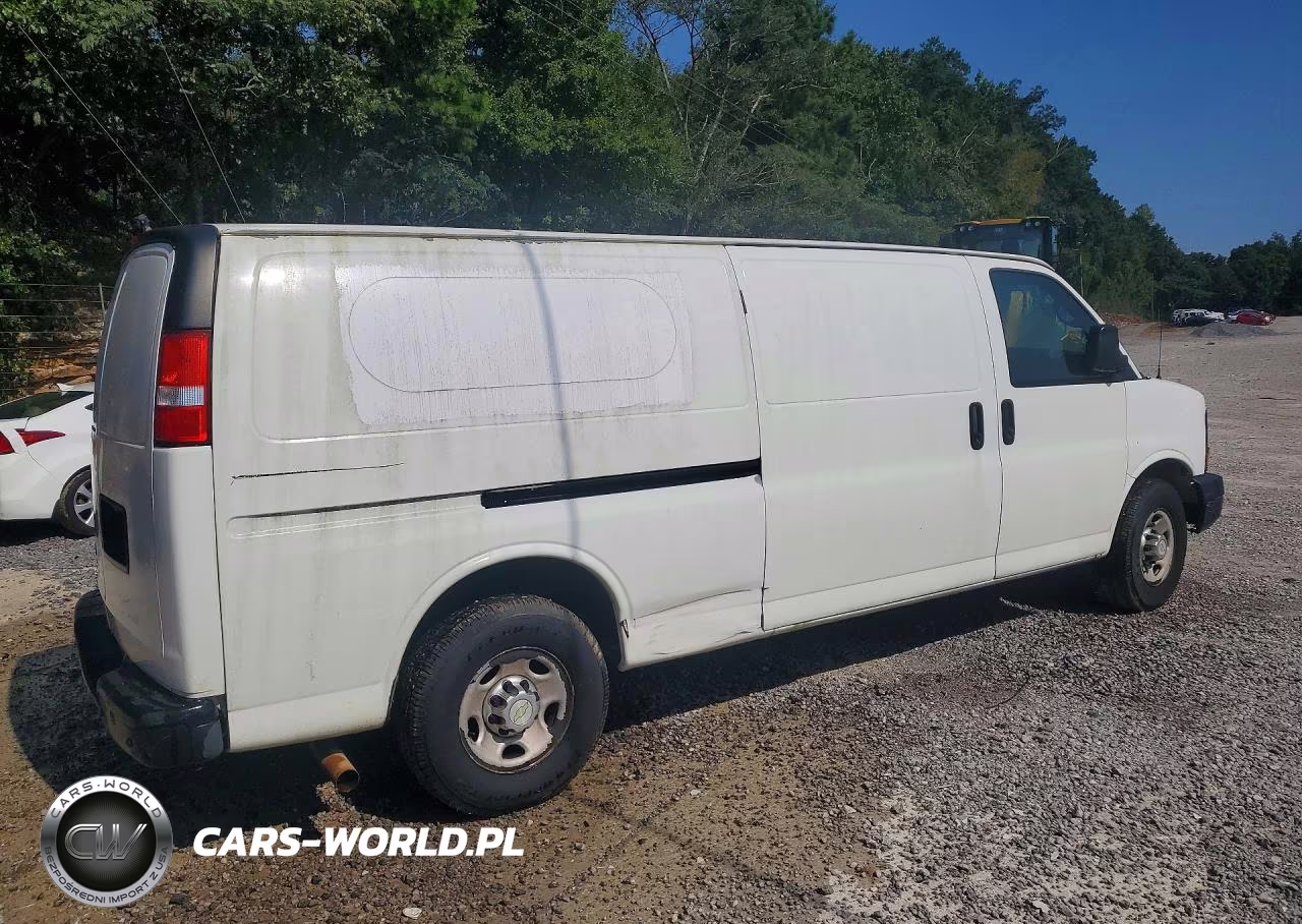 2012 Chevrolet Express G2500 VIN:1GCWGGCA4C1156737 - 3