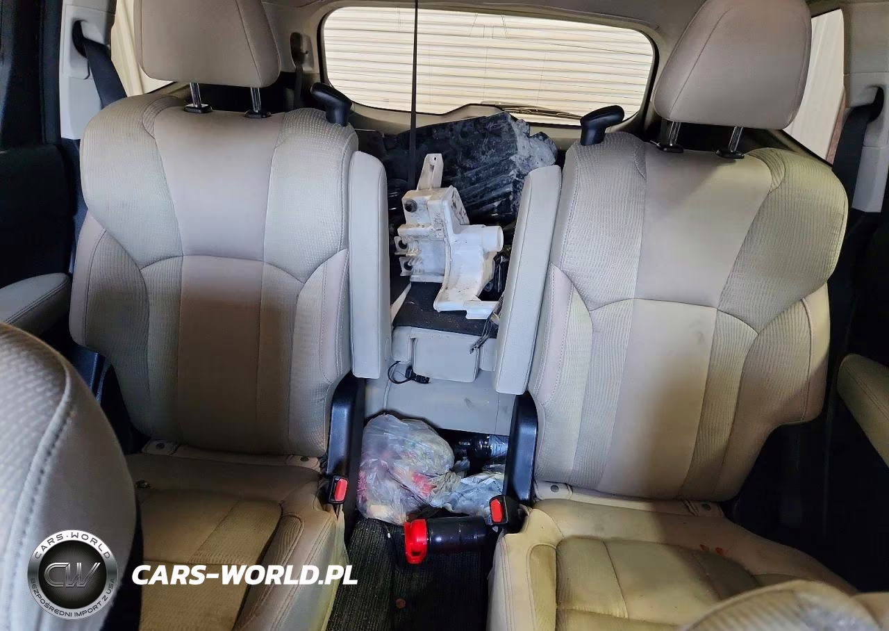 2021 Subaru Ascent Premium VIN:4S4WMAFD5M3431903 - 10