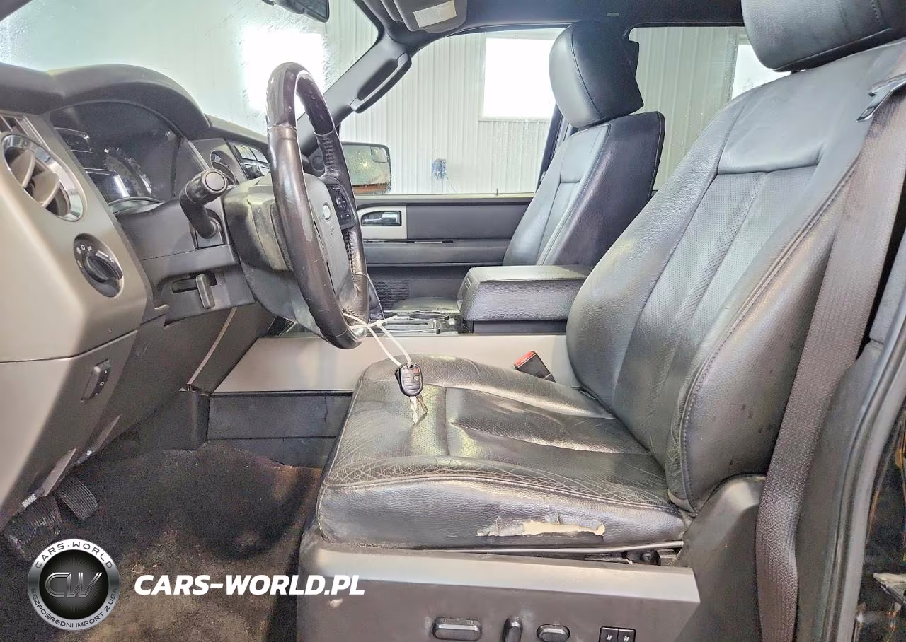 2014 Ford Expedition Limited VIN:1FMJU2A57EEF64443 - 7