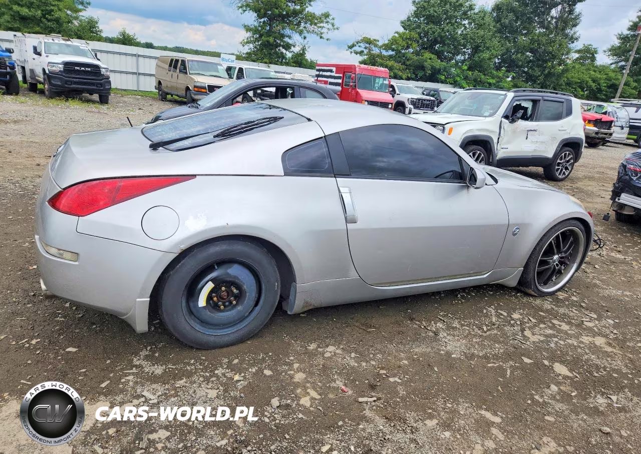 2003 Nissan 350Z Coupe VIN:JN1AZ34E83T010105 - 3