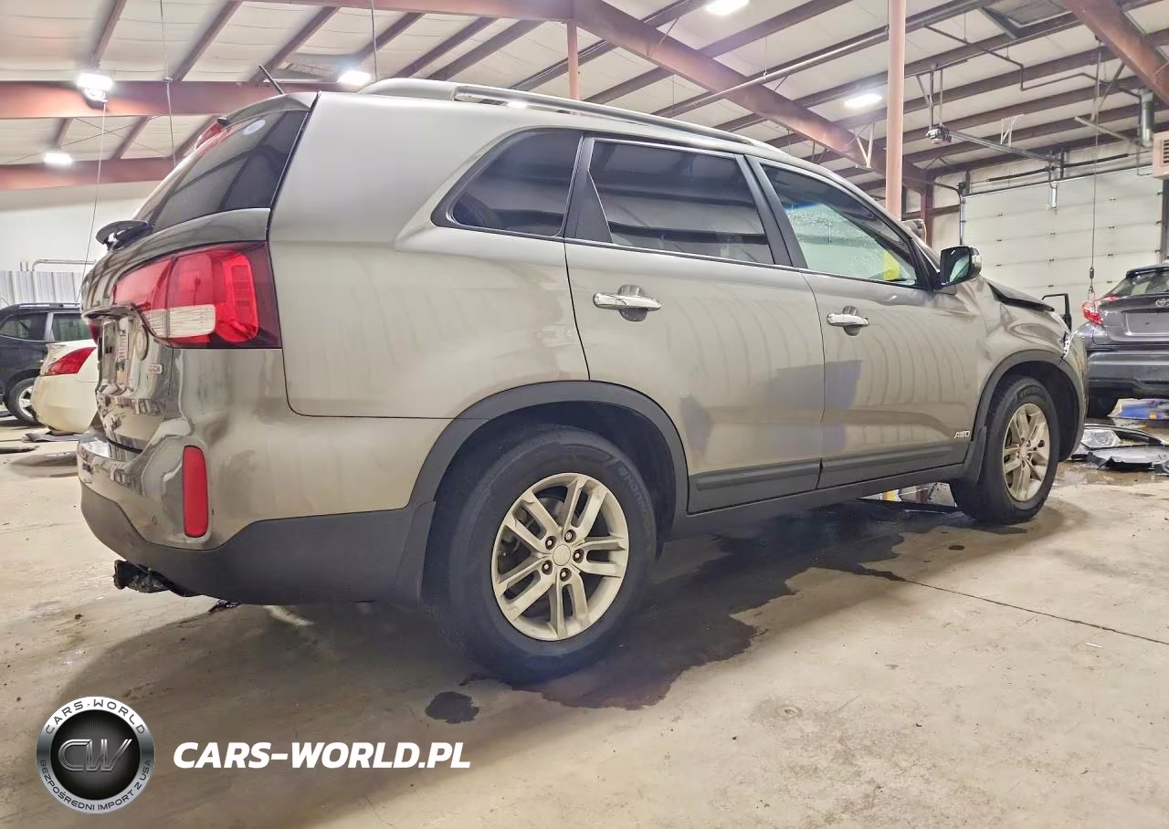 2014 Kia Sorento Lx VIN:5XYKTCA66EG549773 - 3