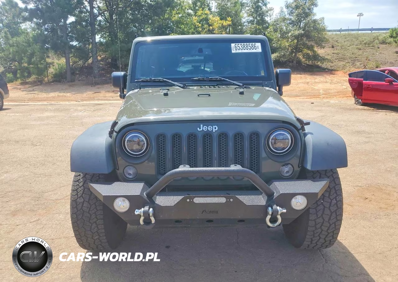 2015 Jeep Wrangler Unlimited Sport VIN:1C4BJWDG1FL759697 - 5