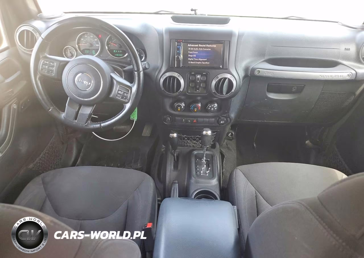 2015 Jeep Wrangler Unlimited Sport VIN:1C4BJWDG1FL759697 - 8