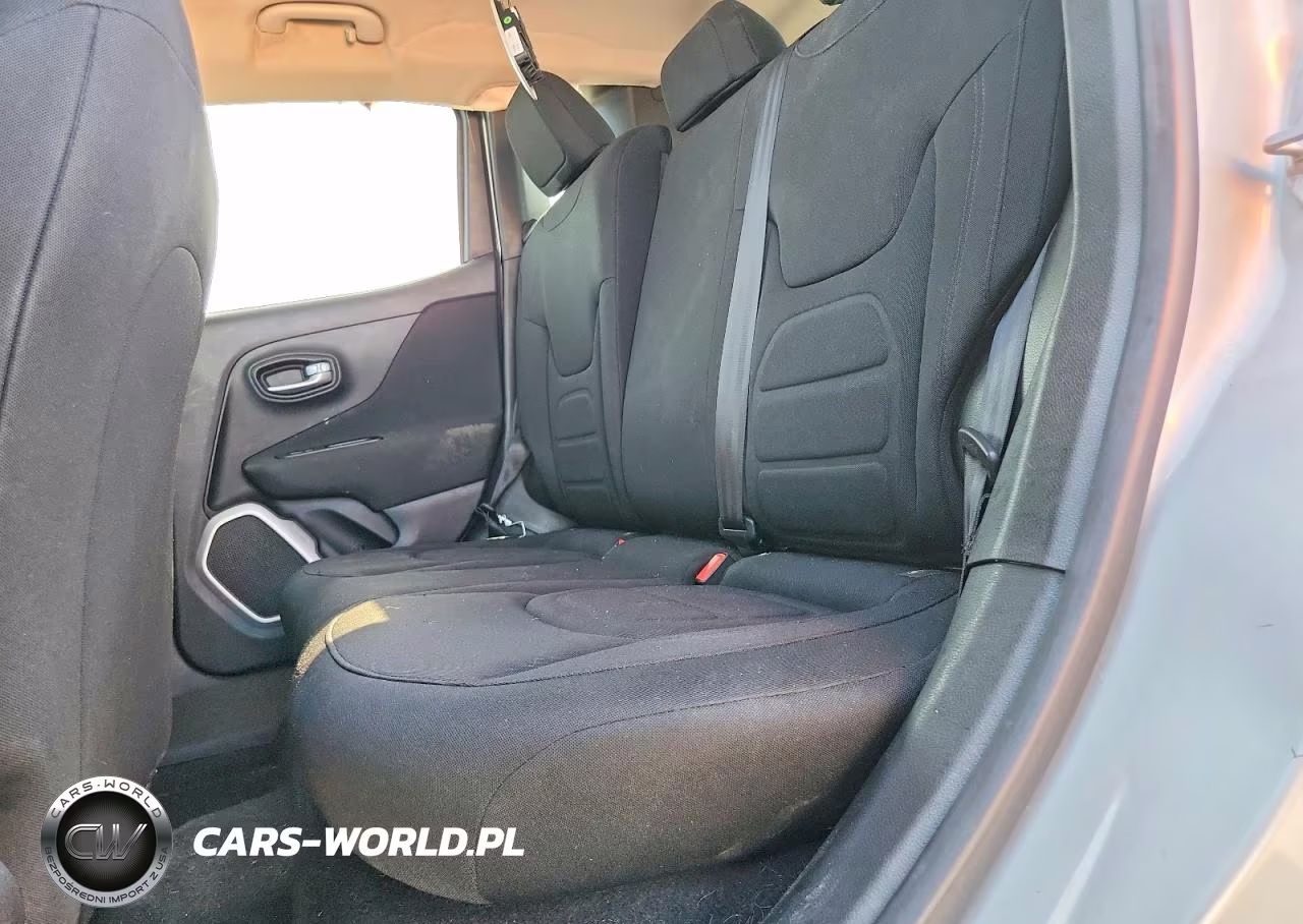 2018 Jeep Renegade Latitude VIN:ZACCJABB7JPJ56592 - 11