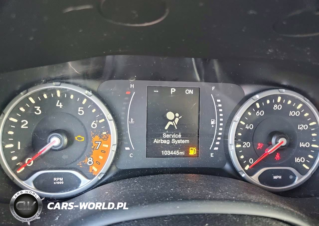 2018 Jeep Renegade Latitude VIN:ZACCJABB7JPJ56592 - 9