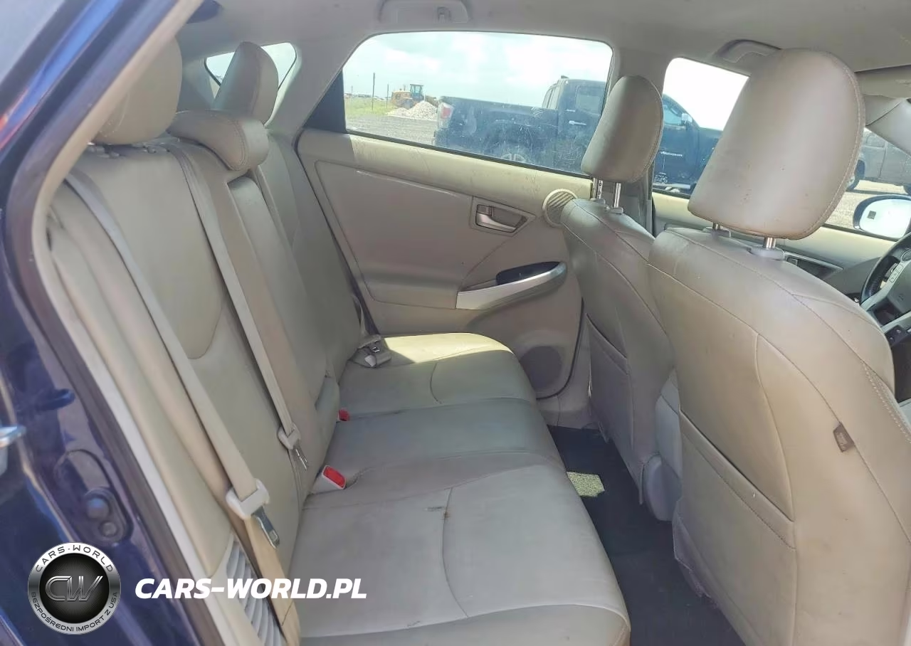 2015 Toyota Prius Four VIN:JTDKN3DU6F1923921 - 10