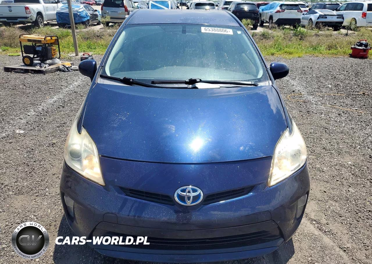 2015 Toyota Prius Four VIN:JTDKN3DU6F1923921 - 5