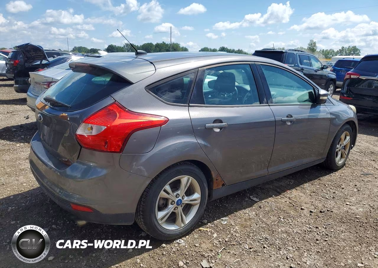 2012 Ford Focus Se VIN:1FAHP3K20CL249695 - 3