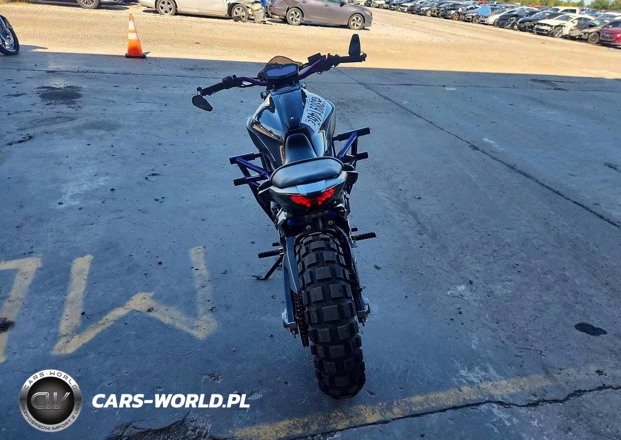2015 Yamaha Fz07 VIN:JYARM06E8FA000132 - 4