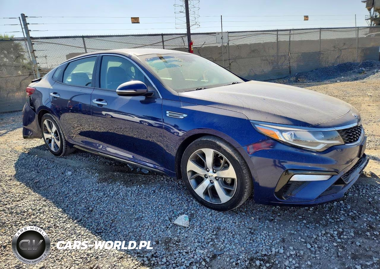 2019 Kia Optima S VIN:5XXGT4L33KG358892 - 4