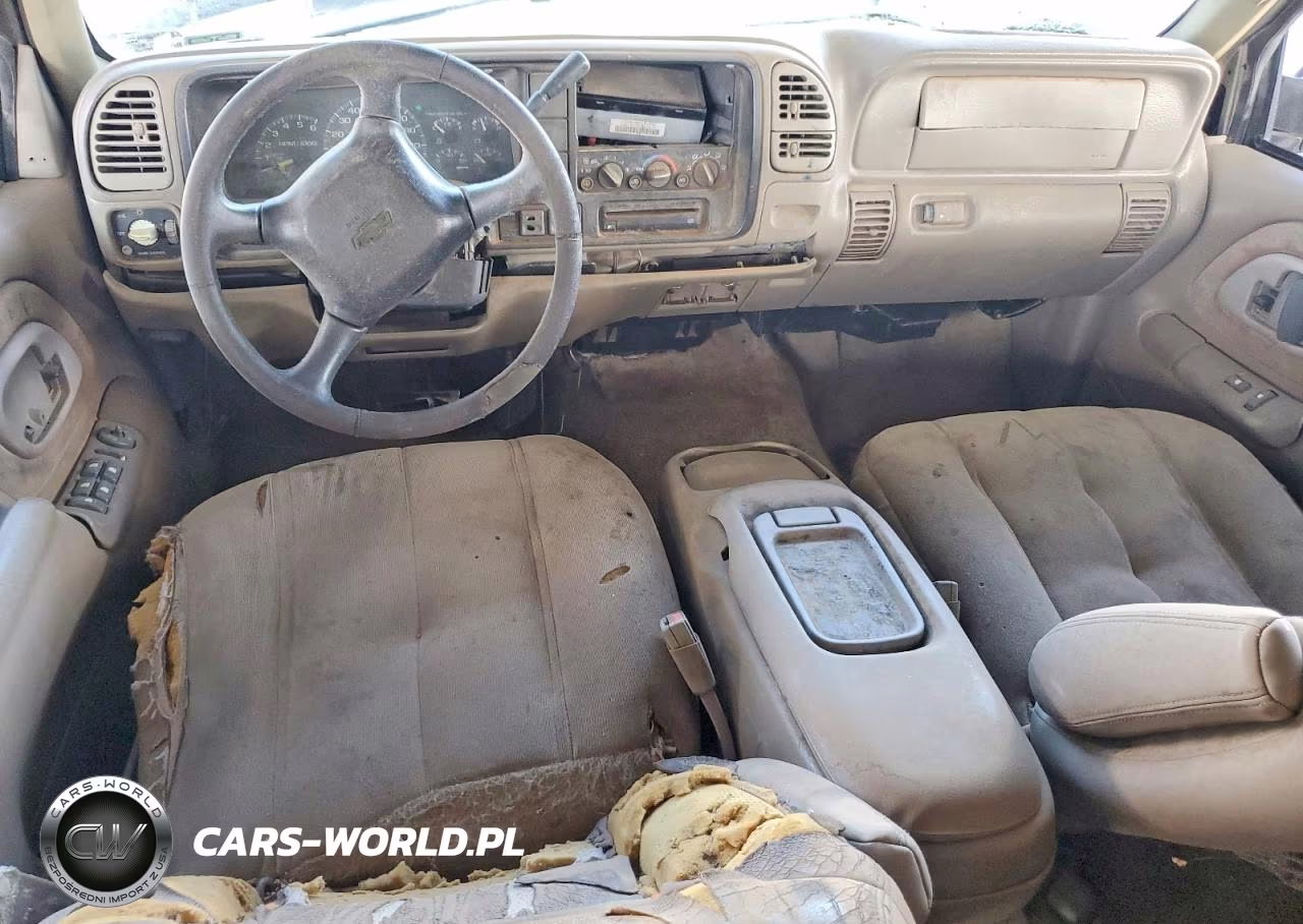1999 Chevrolet Tahoe K1500 VIN:1GNEK13R3XR144994 - 8