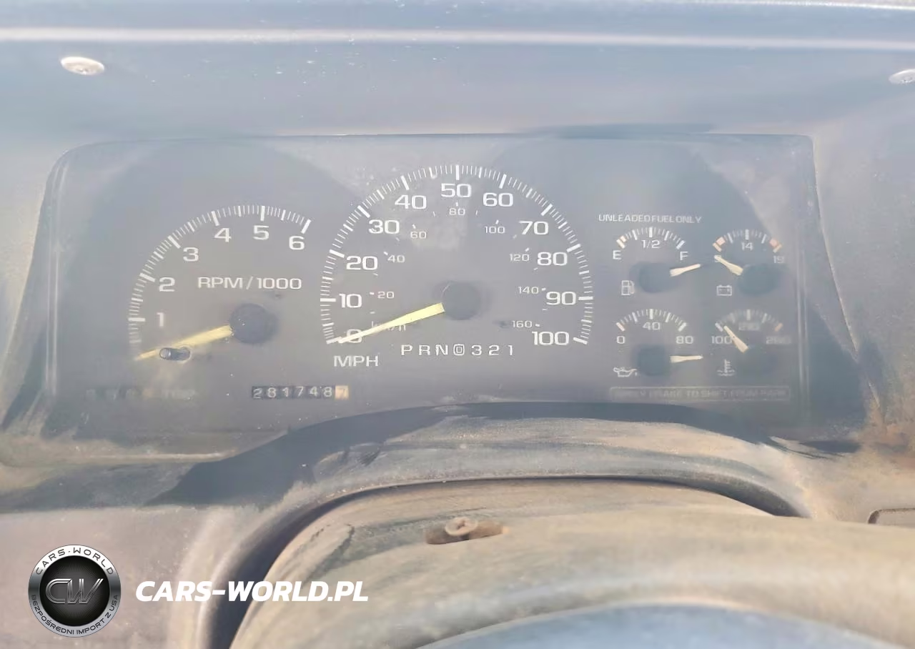 1999 Chevrolet Tahoe K1500 VIN:1GNEK13R3XR144994 - 9