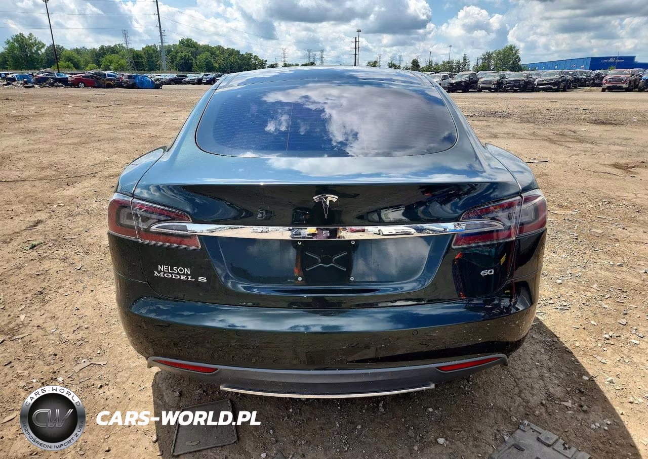 2014 Tesla Model S VIN:5YJSA1S18EFP50997 - 6
