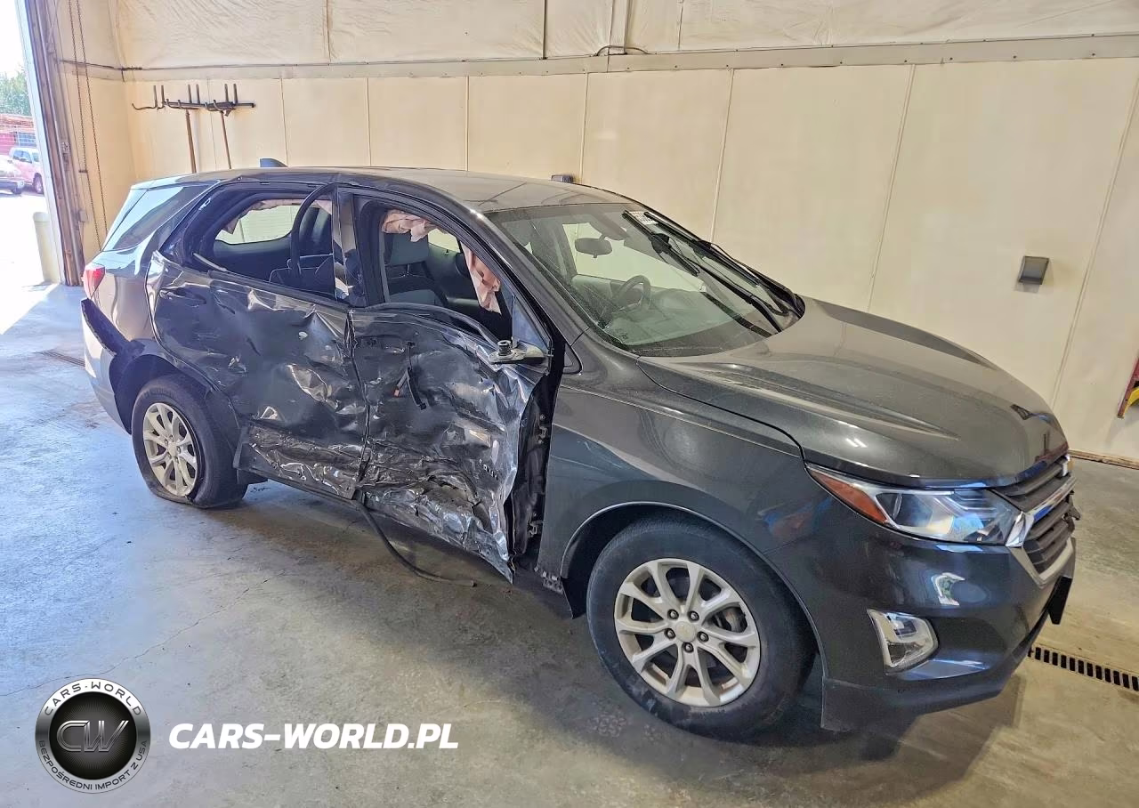 2018 Chevrolet Equinox Ls VIN:2GNAXREV5J6136942 - 4