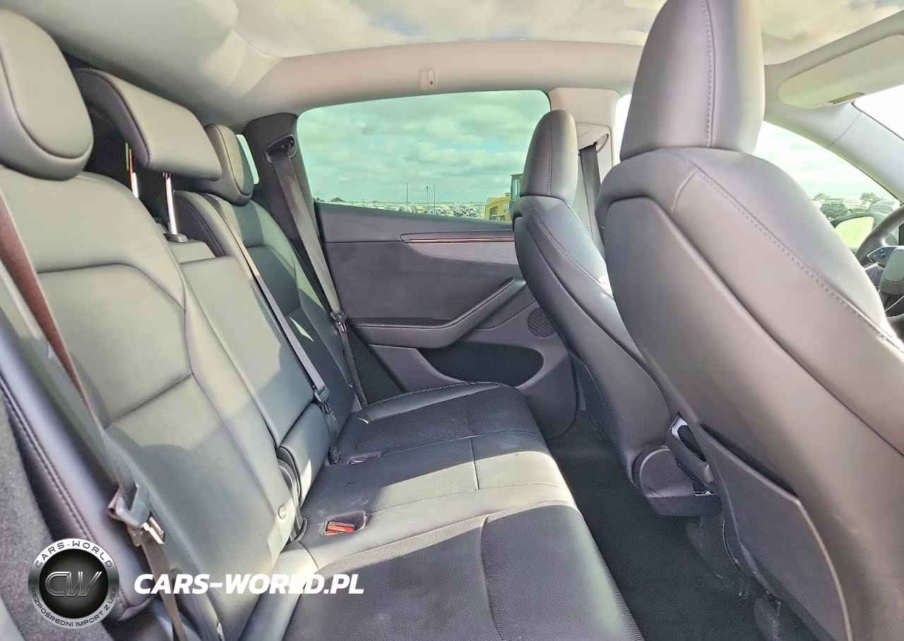 2026 Tesla Model Y VIN:7SAYGDED7TF389780 - 10