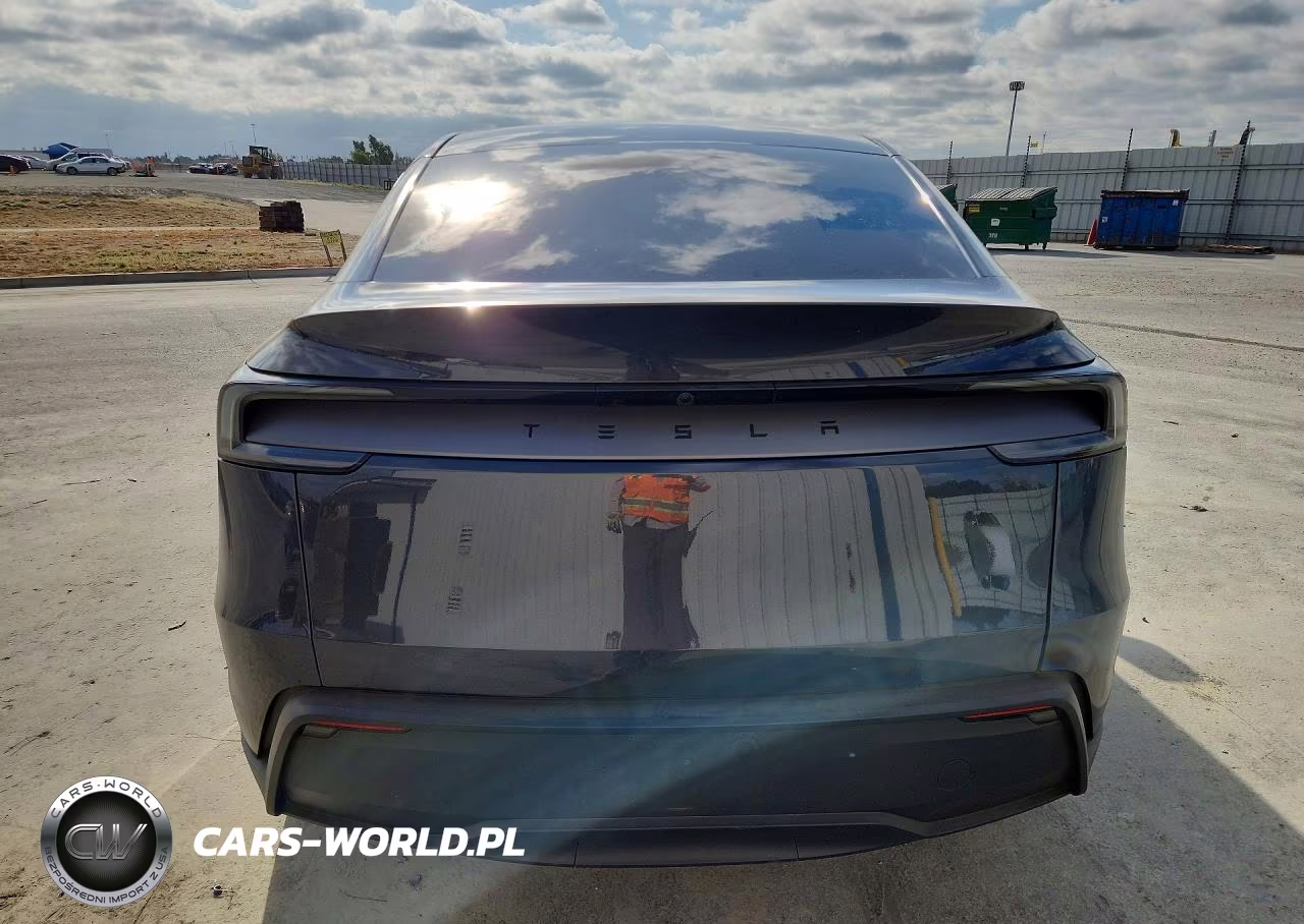 2026 Tesla Model Y VIN:7SAYGDED7TF389780 - 6