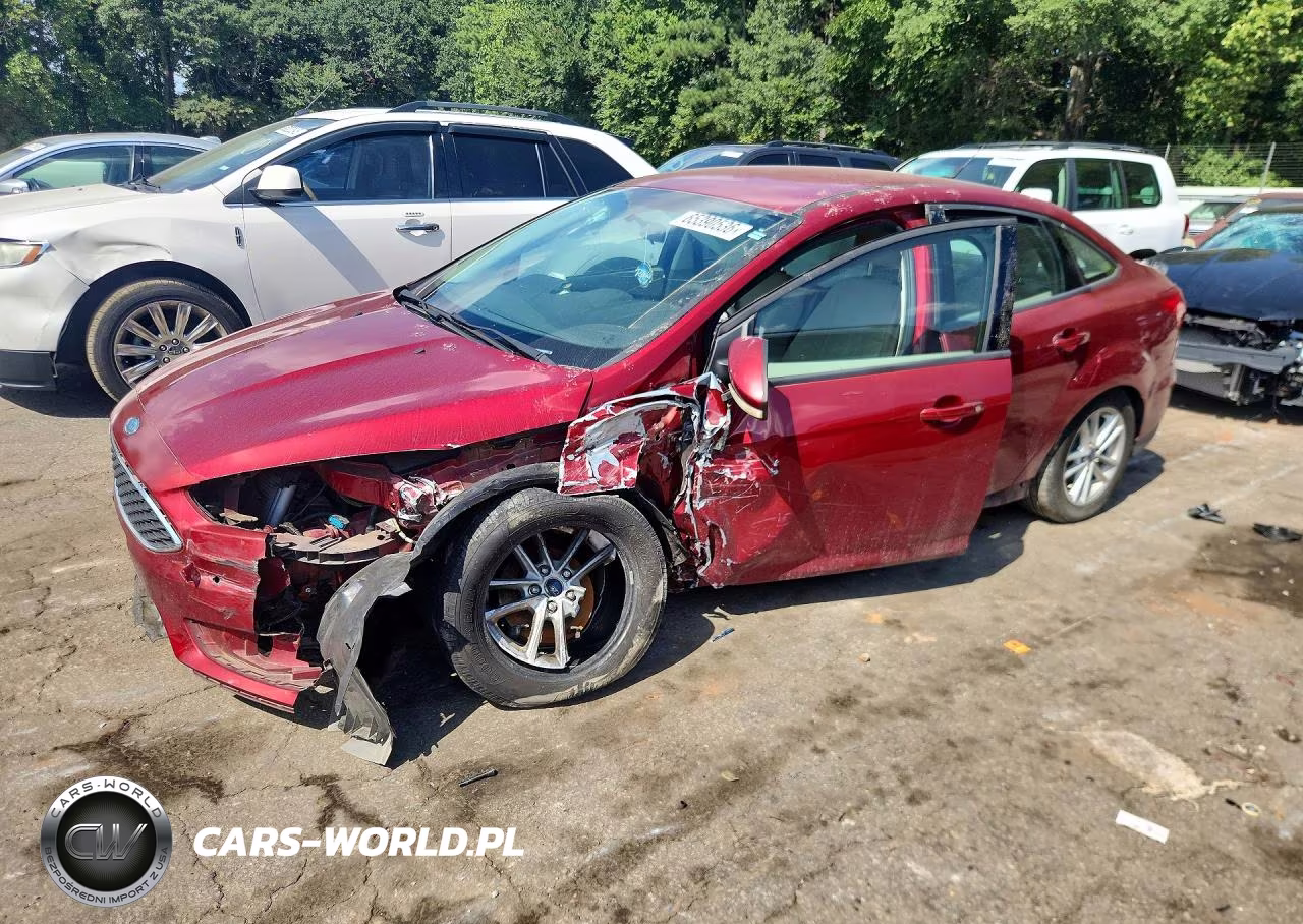 2015 Ford Focus Se VIN:1FADP3F24FL238177 - 1
