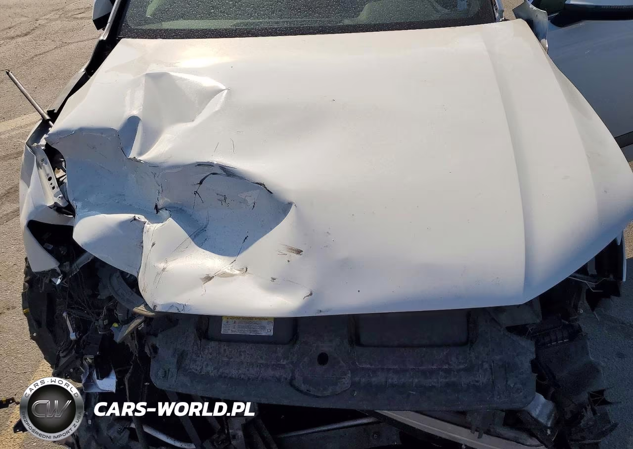 2018 Audi Q7 Premium Plus VIN:WA1LAAF77JD004667 - 12
