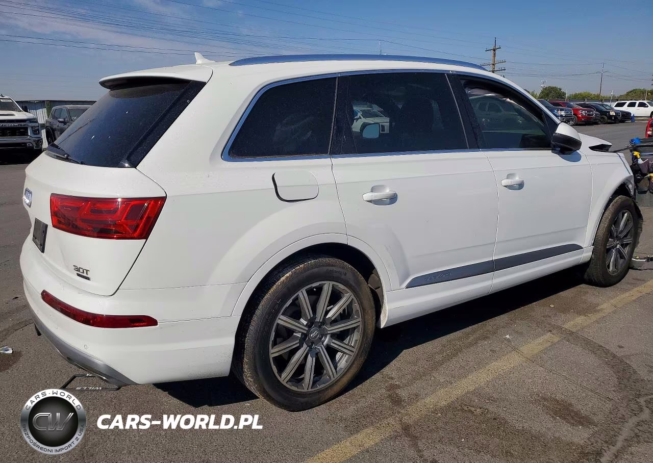 2018 Audi Q7 Premium Plus VIN:WA1LAAF77JD004667 - 3