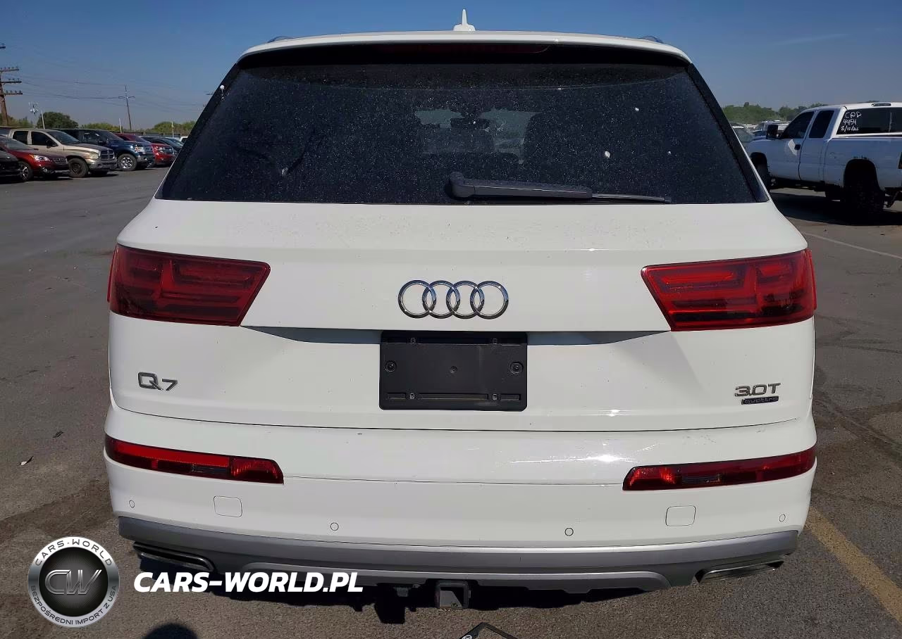 2018 Audi Q7 Premium Plus VIN:WA1LAAF77JD004667 - 6