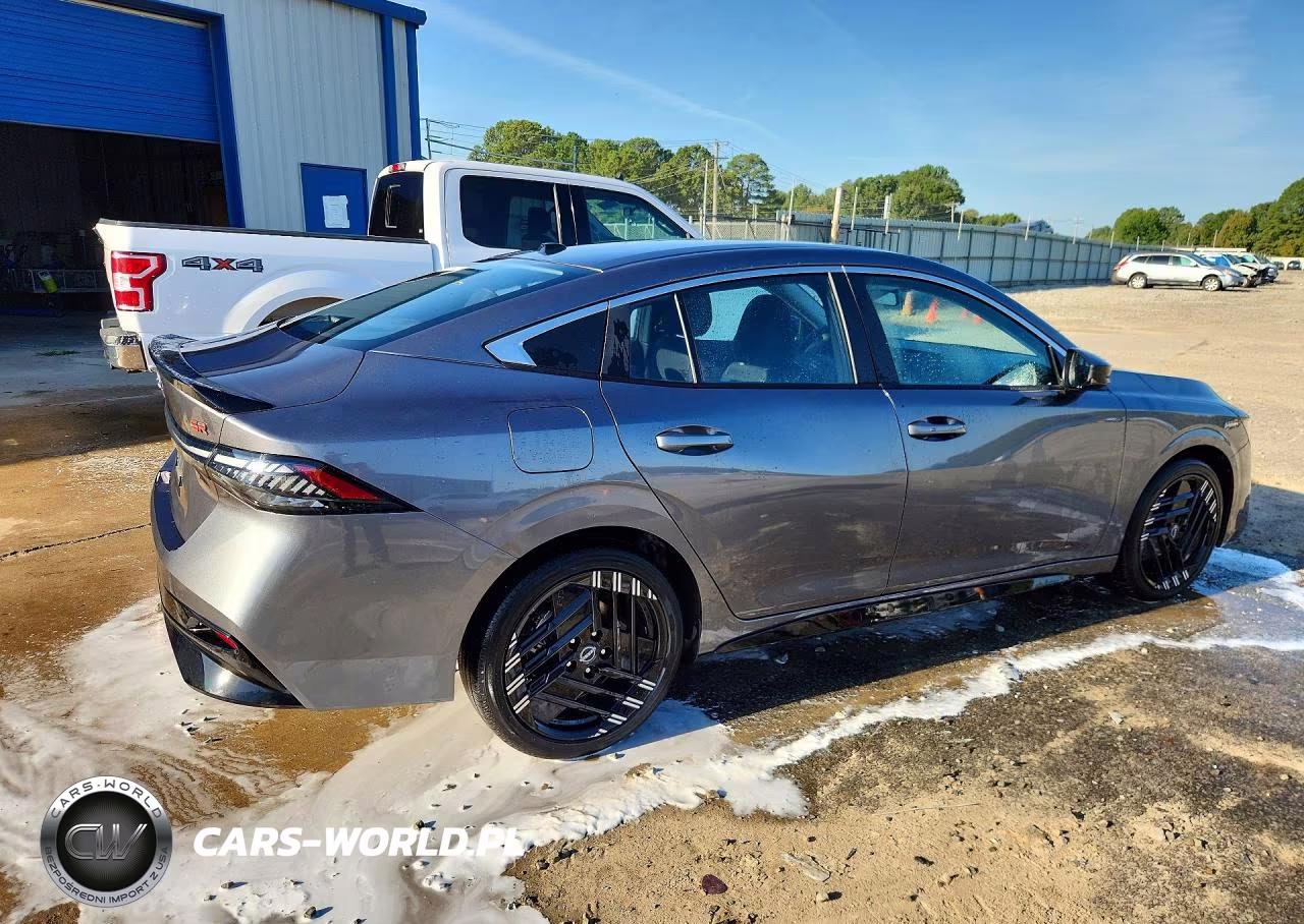 2026 Nissan Sentra Sr VIN:3N1AB9DV2TY243962 - 3
