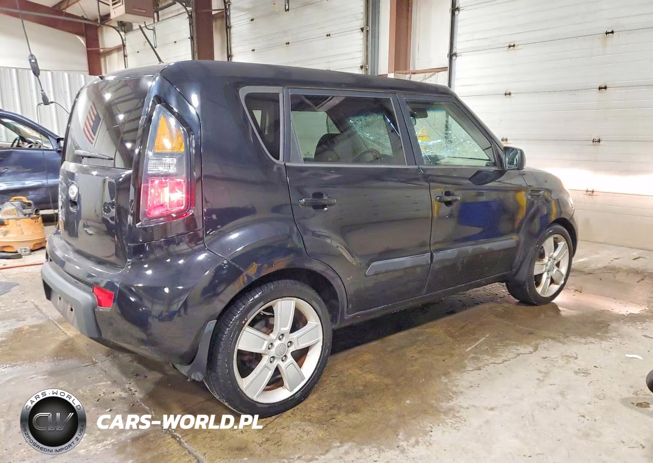 2011 Kia Soul ! VIN:KNDJT2A22B7196444 - 3