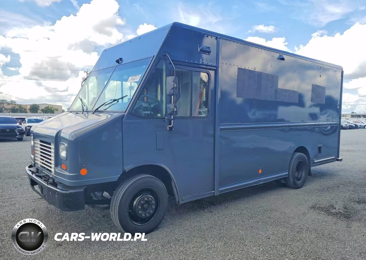 2020 Ford F59 Delivery Truck