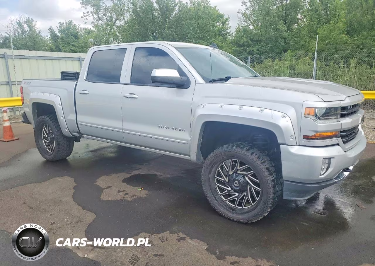 2017 Chevrolet Silverado 1500 2Lt VIN:3GCUKREC3HG221327 - 4