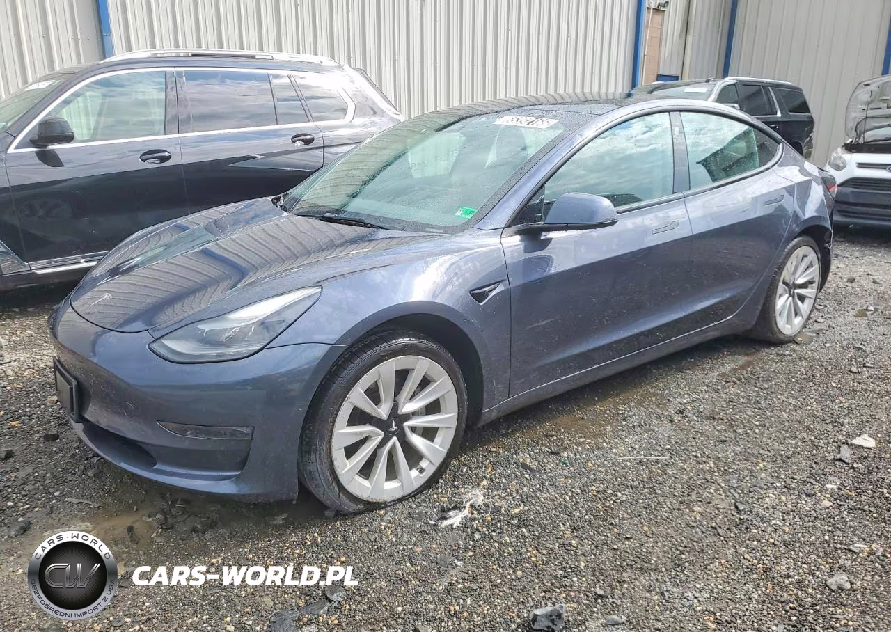 2022 Tesla Model 3 – zdjęcie 1 z 12