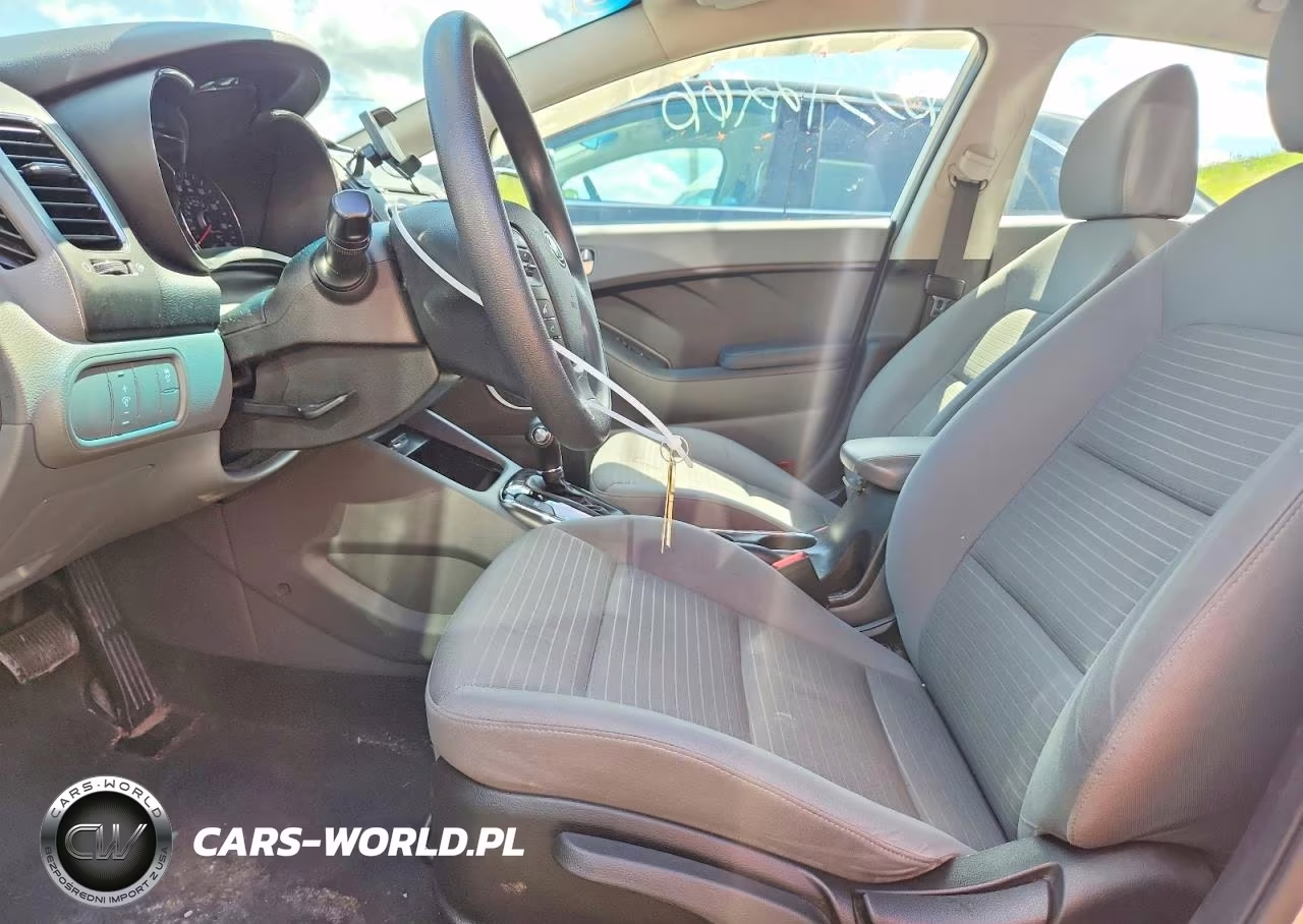 2017 Kia Forte Lx VIN:3KPFL4A73HE063679 - 7