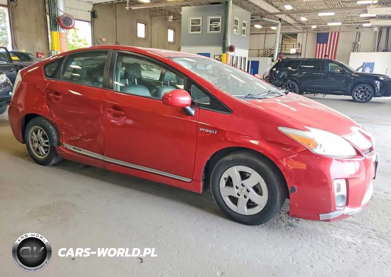 2011 Toyota Prius Four VIN:JTDKN3DU0B5287662 - 4