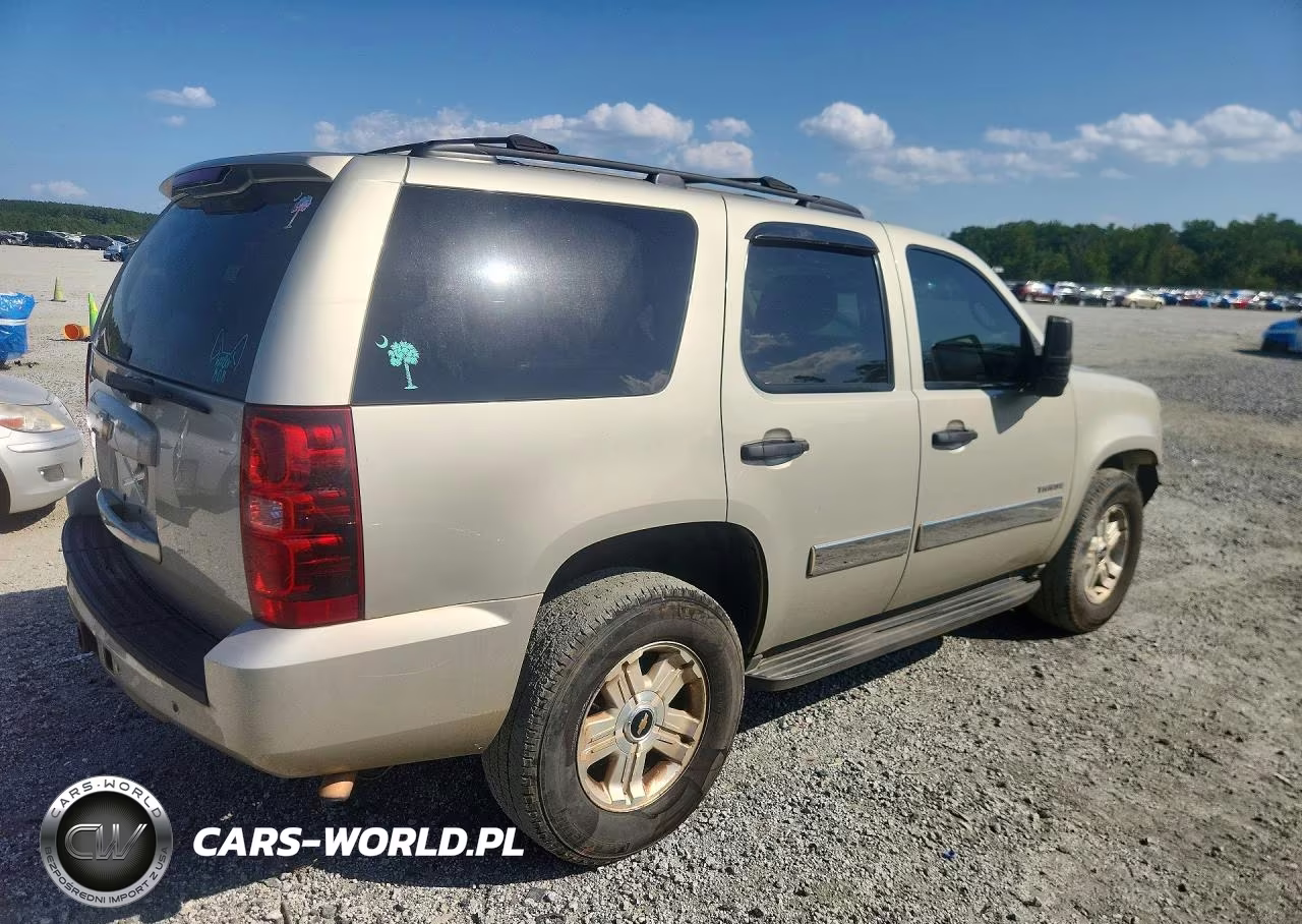 2014 Chevrolet Tahoe K1500 Ls VIN:1GNSKAE0XER169342 - 3