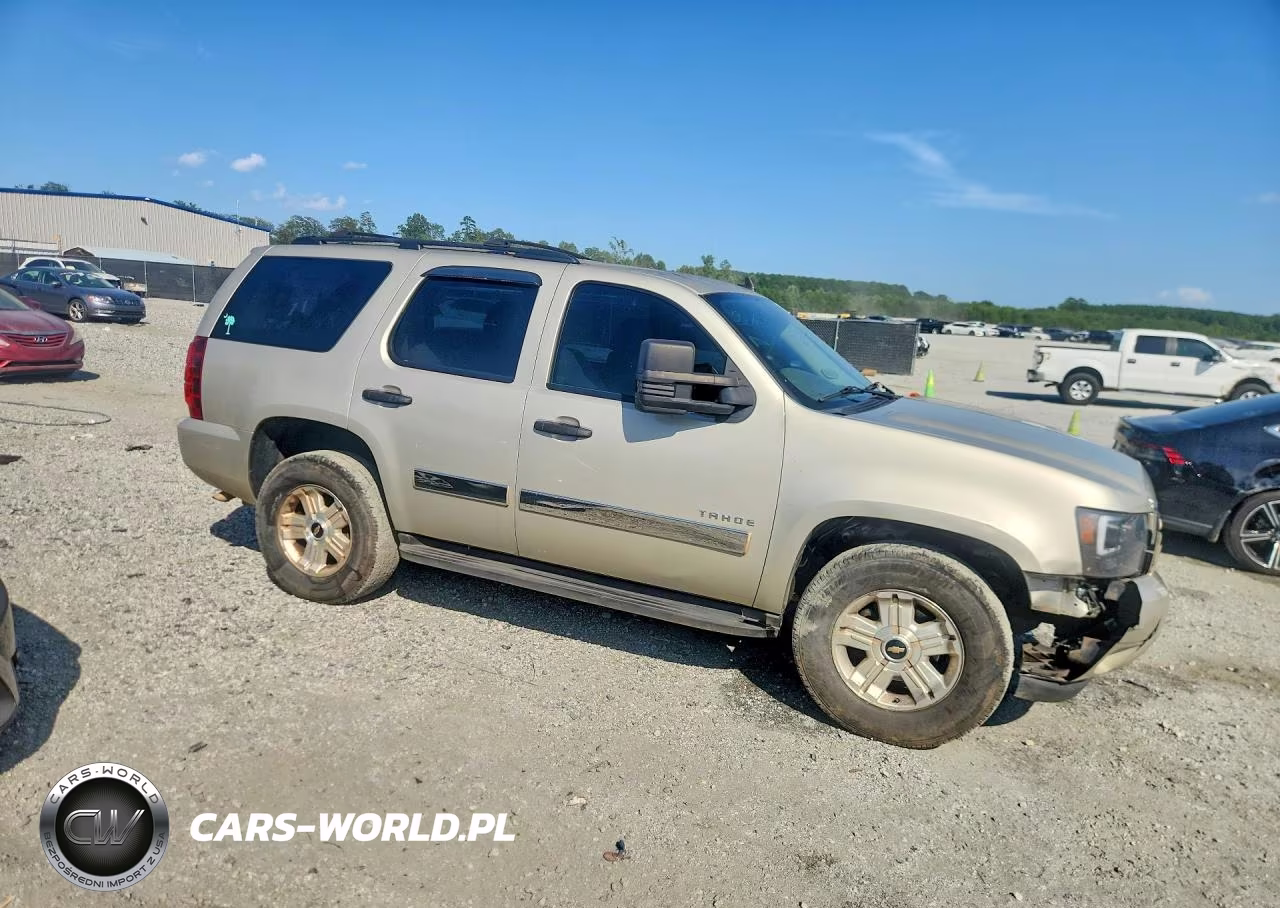 2014 Chevrolet Tahoe K1500 Ls VIN:1GNSKAE0XER169342 - 4